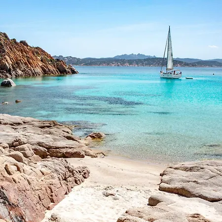 Apartamento Bilancia I 30' Porto Cervo, Private Garden & Sea View