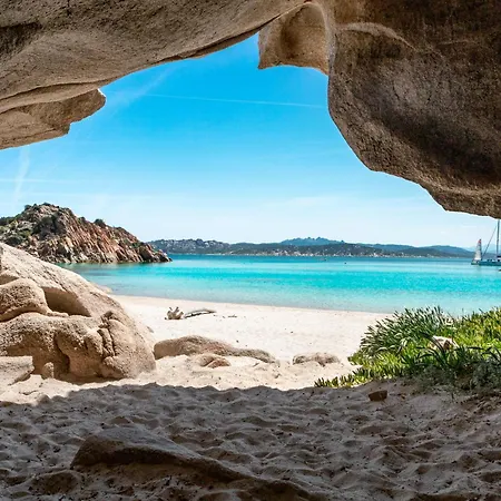 Bilancia I 30' Porto Cervo, Private Garden & Sea View